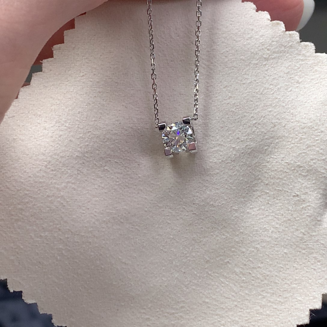 益***菲18K金镶嵌颈饰钻石18k金天然钻石一克拉项链