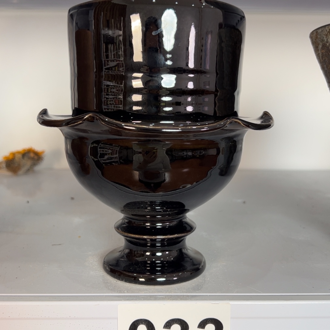 口径11高度18有孔