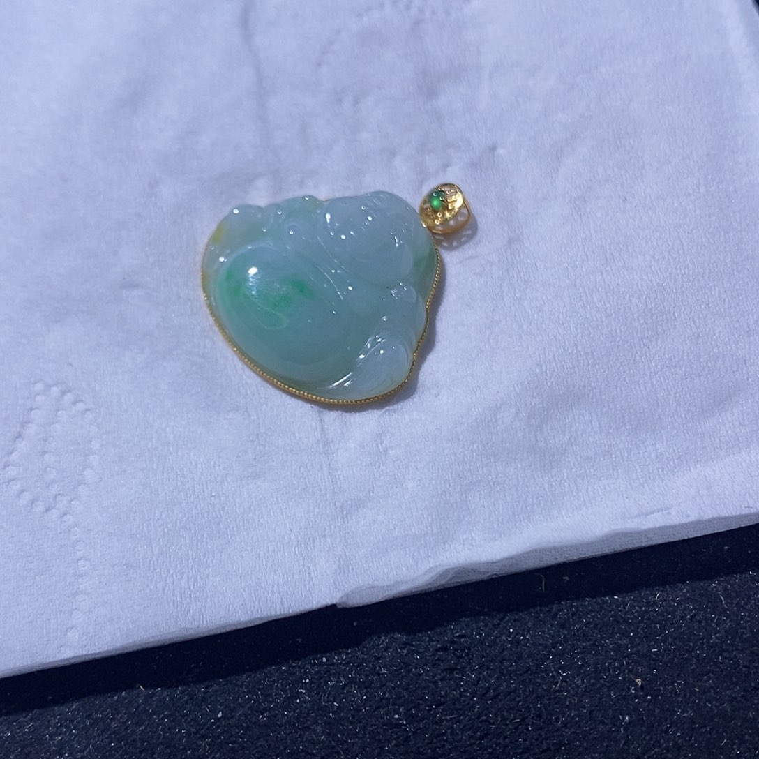 翡翠吊坠(不含链)18K金镶嵌