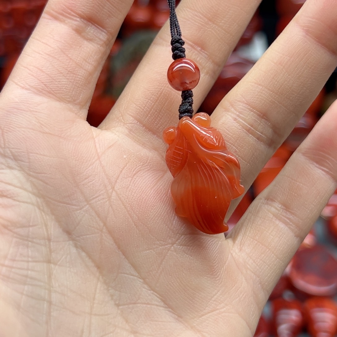 南红玛瑙配饰未镶嵌