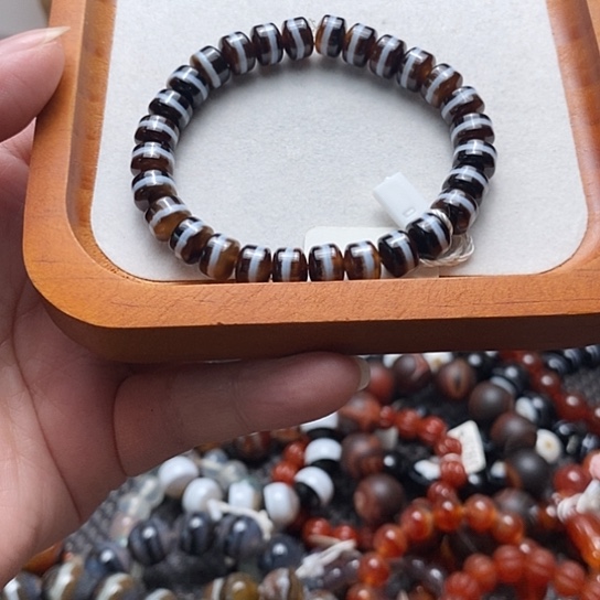 依***哥玛瑙/玉髓合金手链