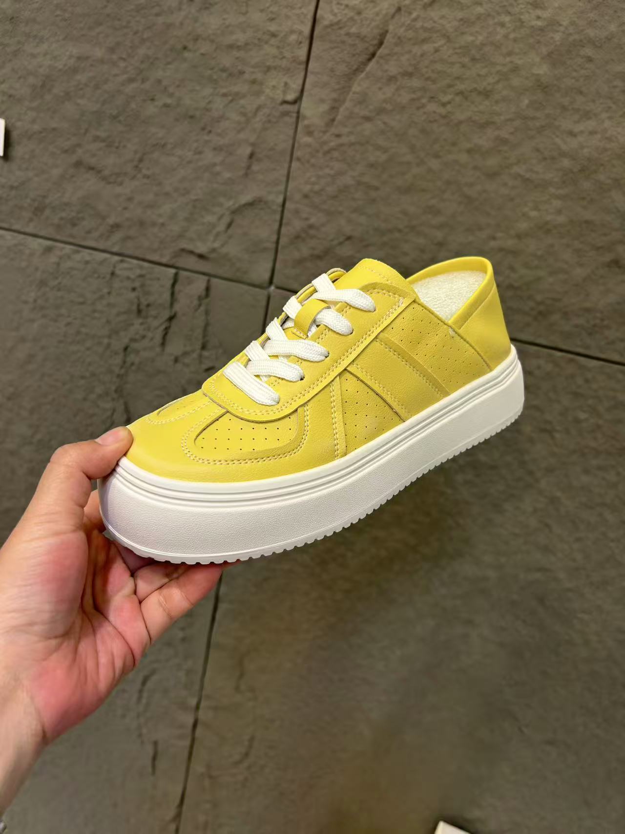 {敏敏家}真皮德迅鞋4公分