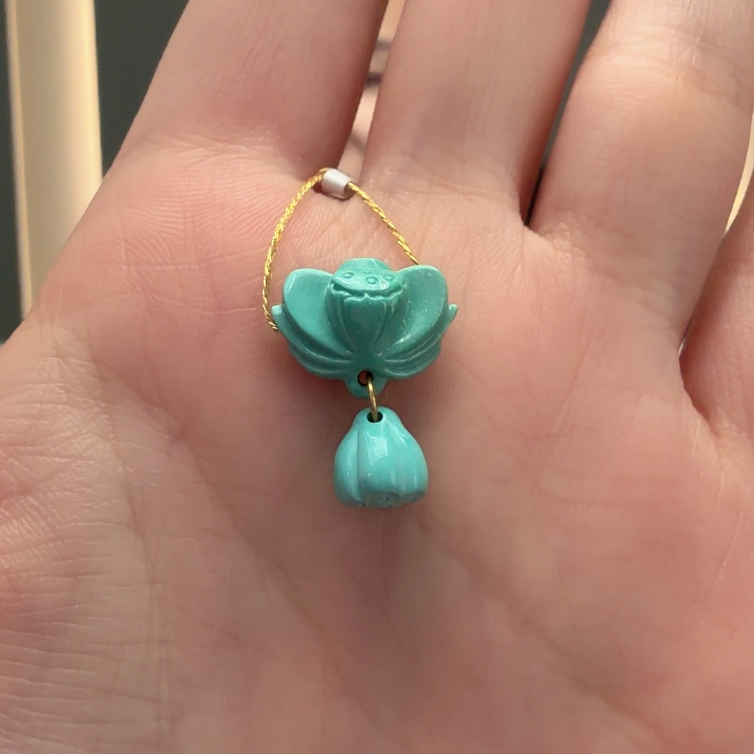 绿松石未镶嵌颈饰