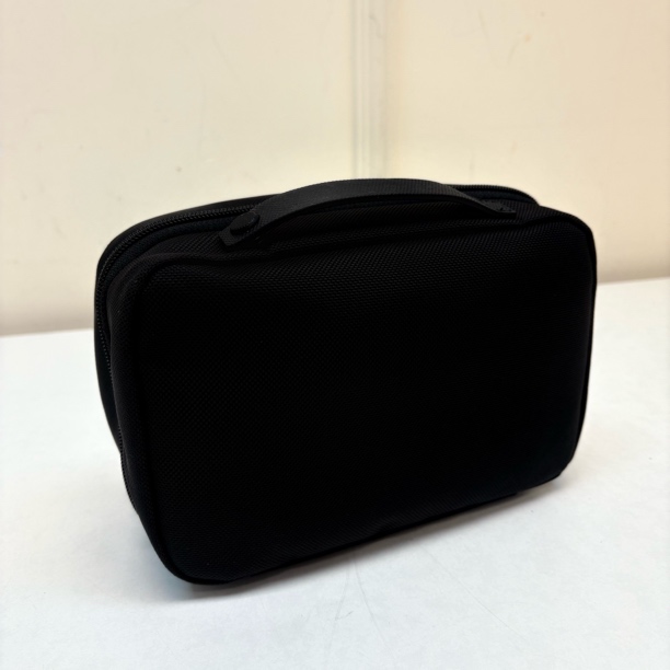 51739 途家，商务黑色织物洗漱化妆包，尺寸：22x13cm