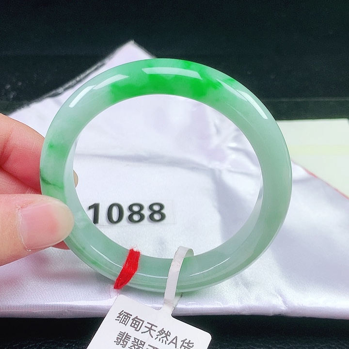 未镶嵌手镯翡翠1088