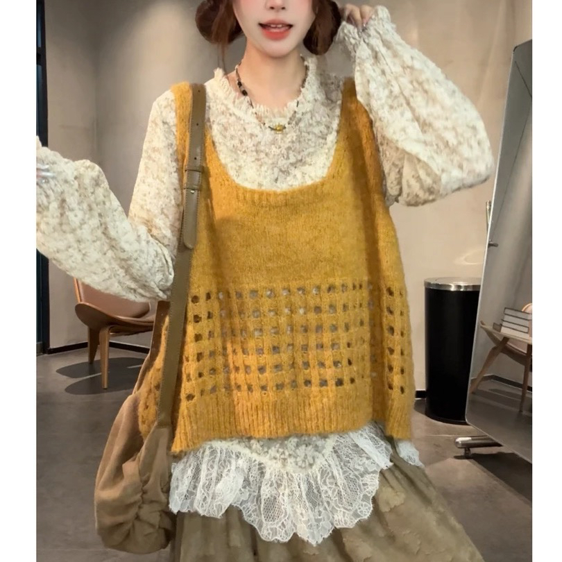 韩系氛围感穿搭镂空吊带背心针织衫女早秋季宽松叠穿慵懒毛衣上衣