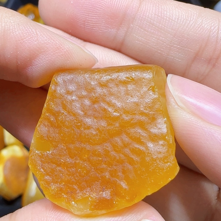 定制琥珀未镶嵌蜜蜡