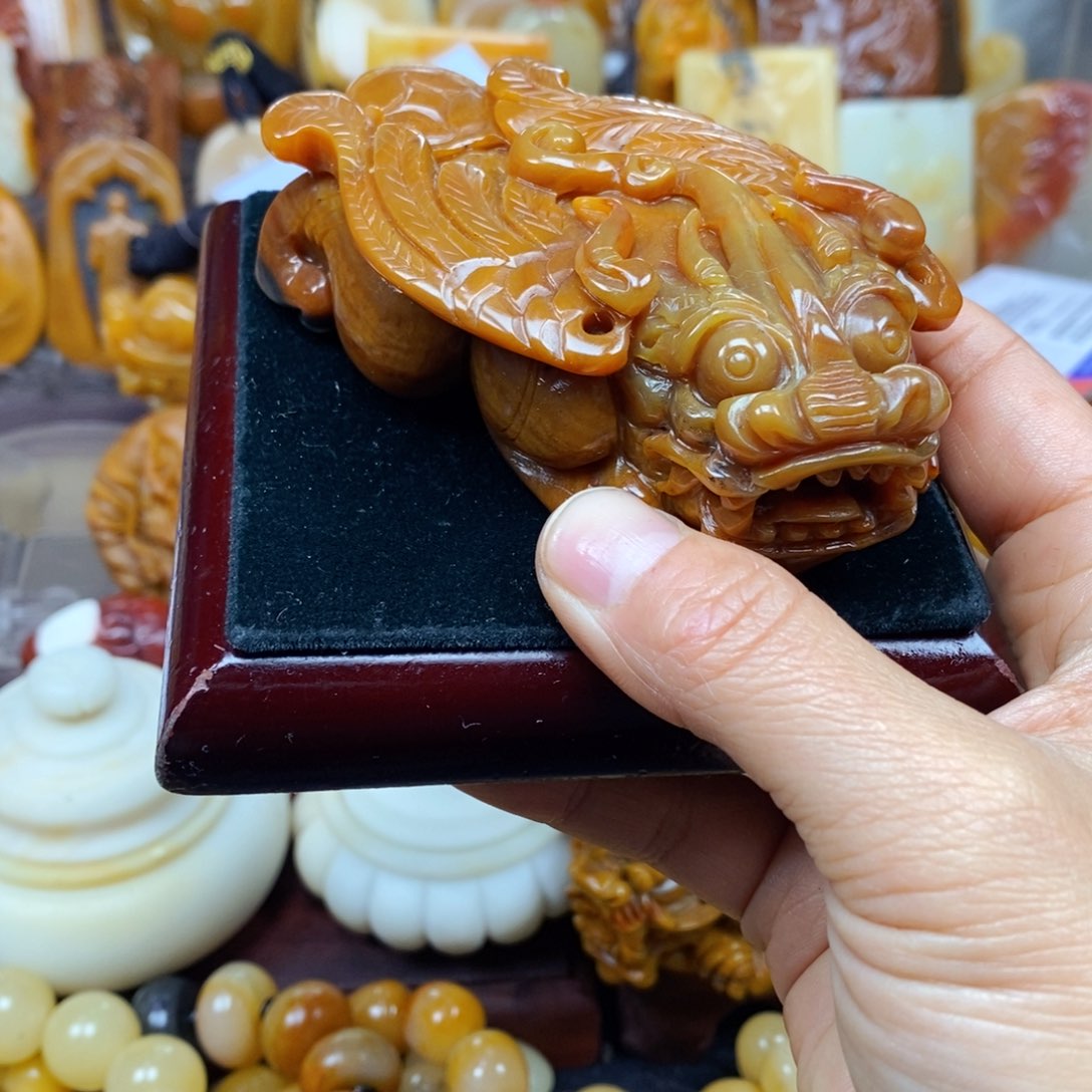 石英质玉颈饰未镶嵌