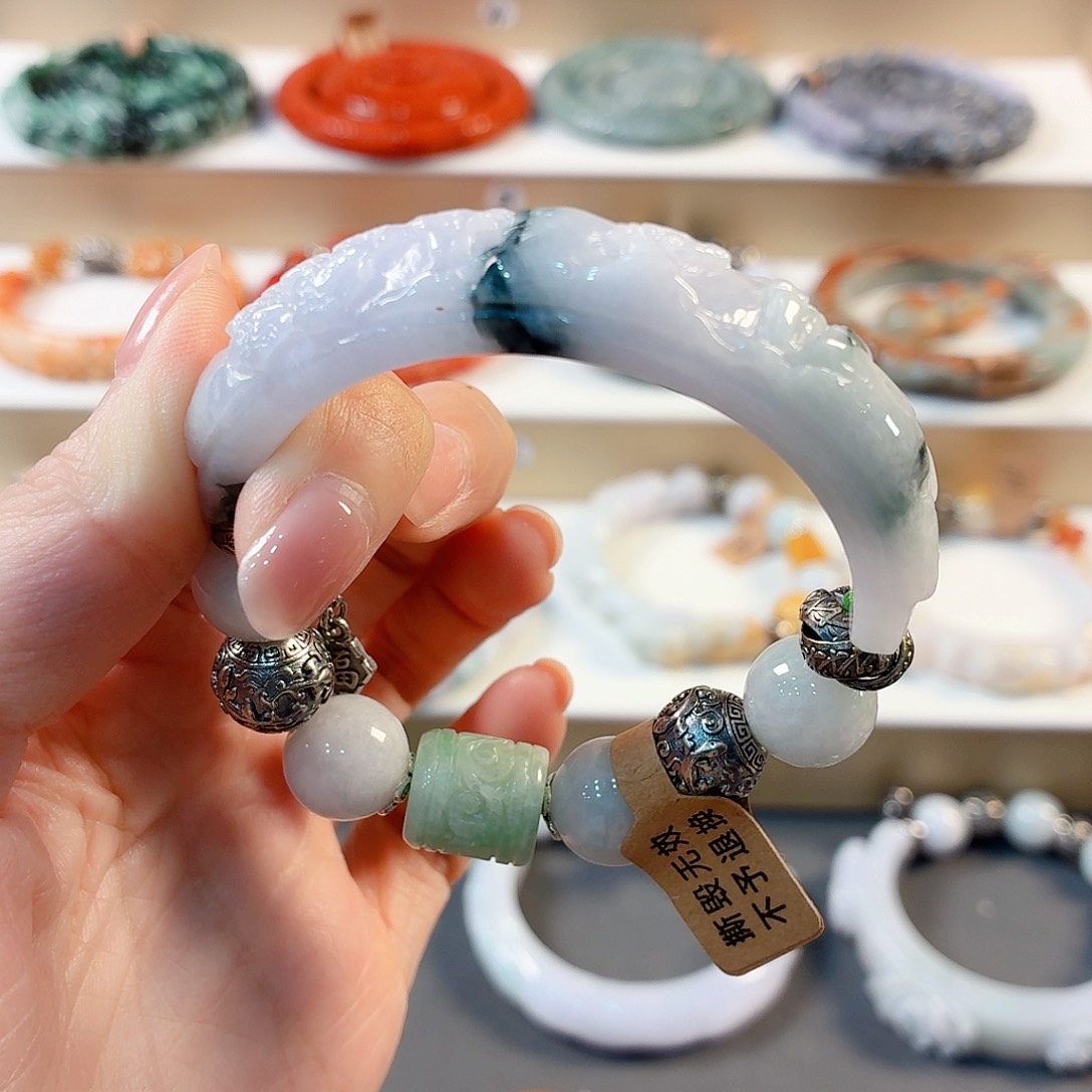 J***安翡翠未镶嵌手链手串