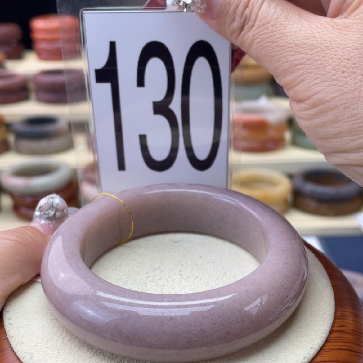 【闪购商品】石英质玉手镯未镶嵌