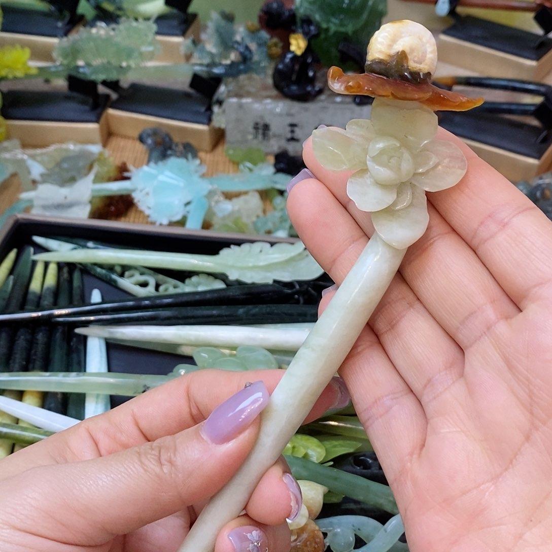 蛇纹石玉发簪未镶嵌