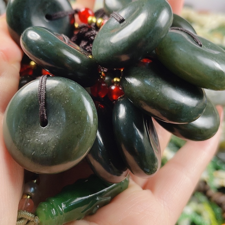 未镶嵌和田玉挂件