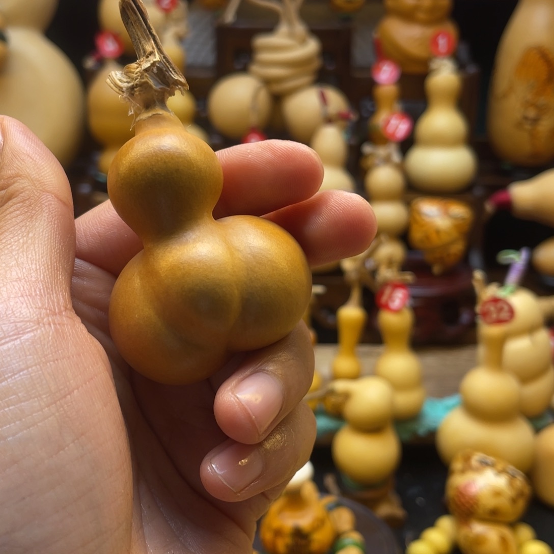 莲葫芦等多种颜色的小动物和动物