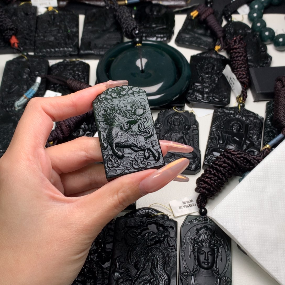 用***9天然a货钢琴黑挂件