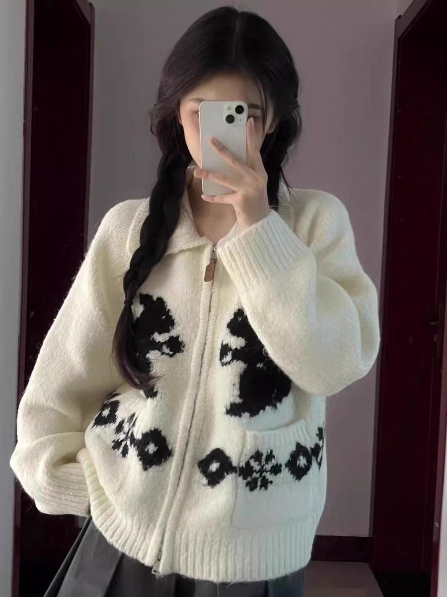 日系慵懒针织开衫松鼠软糯拉链翻领长袖女秋冬设计感宽松毛衣外套