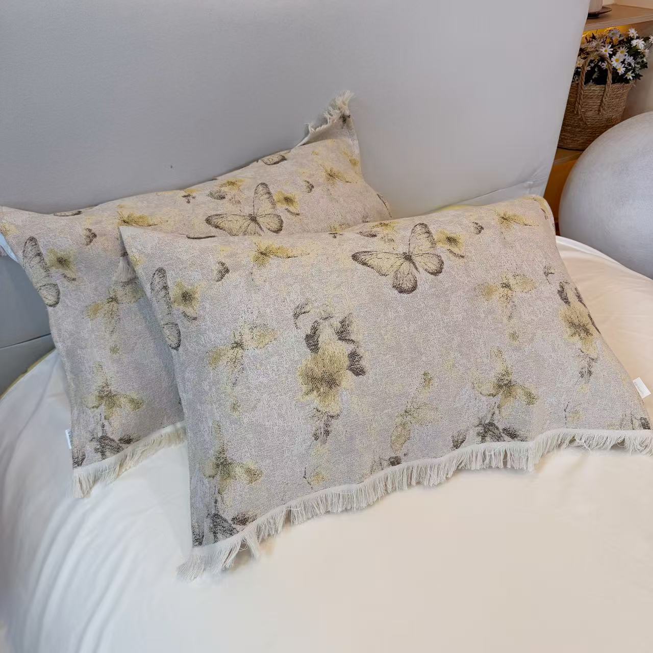 M【蝶语】52*78一对装轻奢高端精梳枕巾