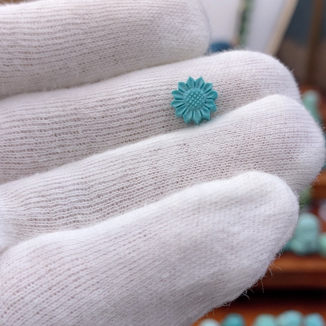 未镶嵌绿松石珠宝奇石