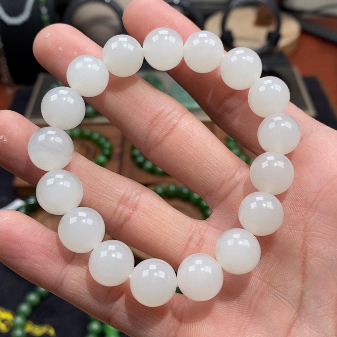 和田玉手串未镶嵌