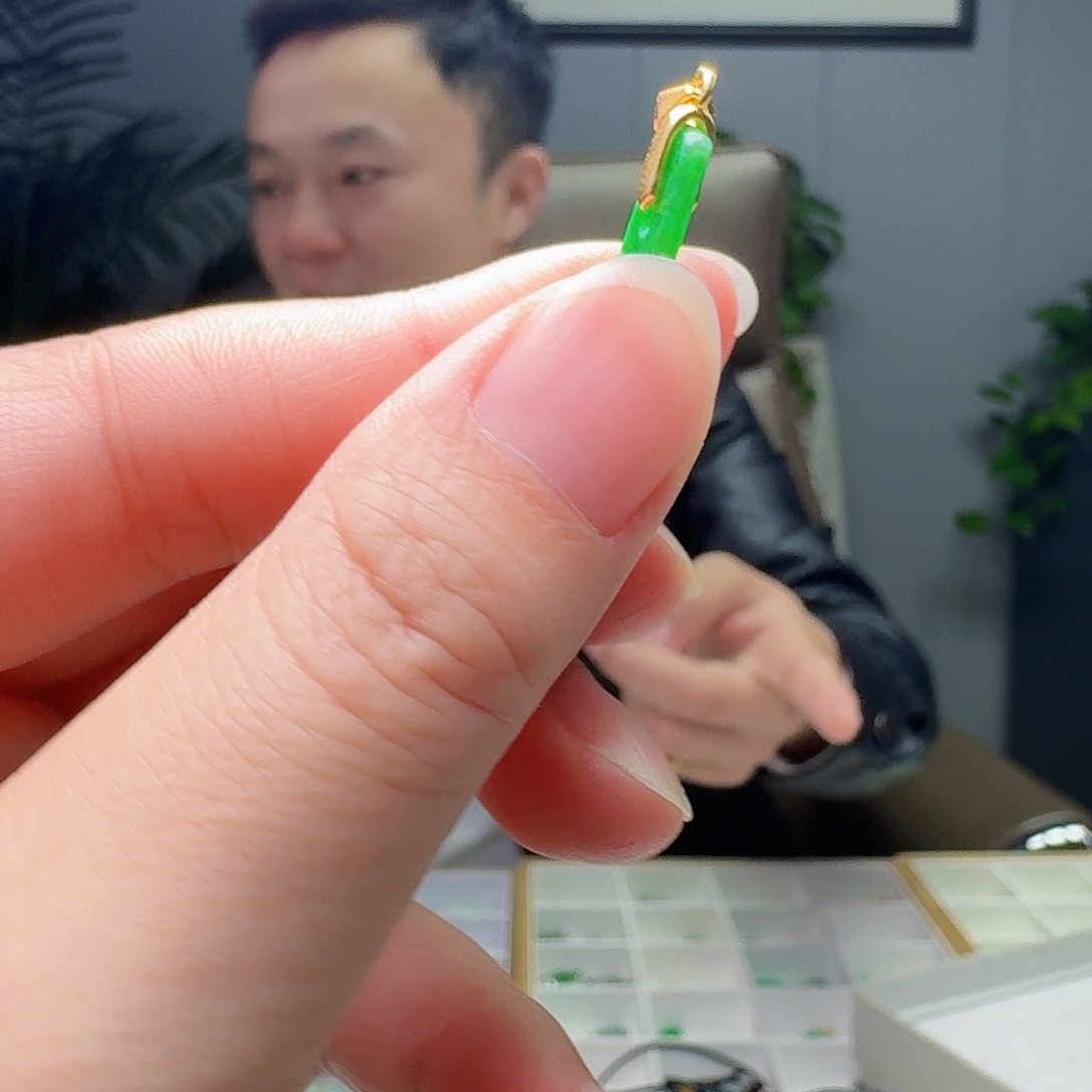 翡翠银S925镶嵌吊坠(不含链)多样性发货其一