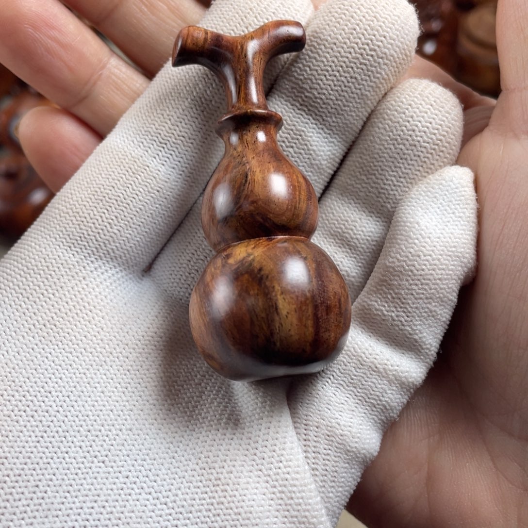 星***空黄花梨/降香黄檀葫芦小把件