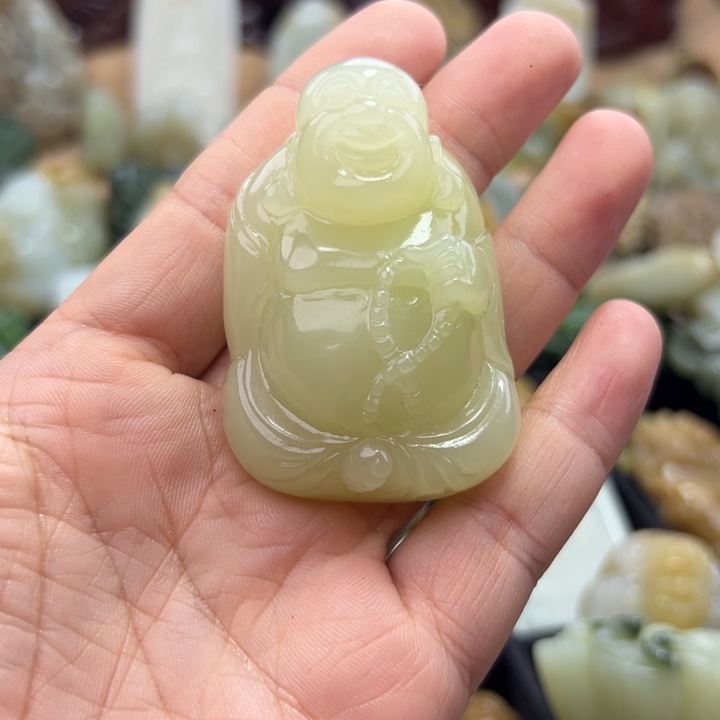 友***哥和田玉（糖玉）未镶嵌颈饰