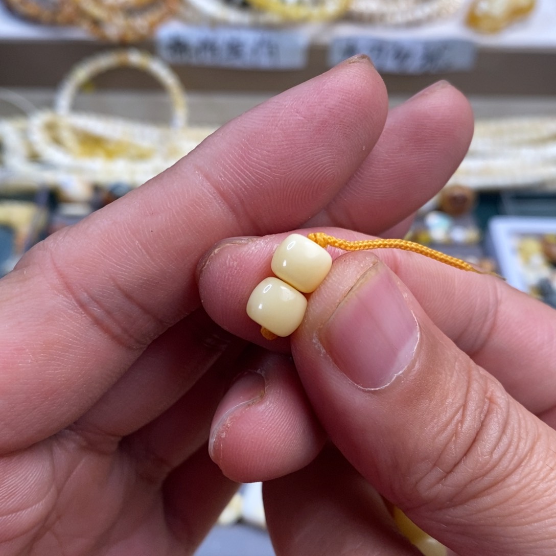 未镶嵌琥珀裸石·****'7.4mm老型