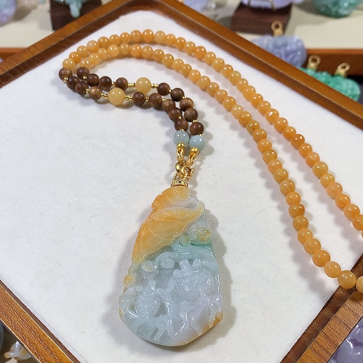 翡翠未镶嵌颈饰翡翠吊坠