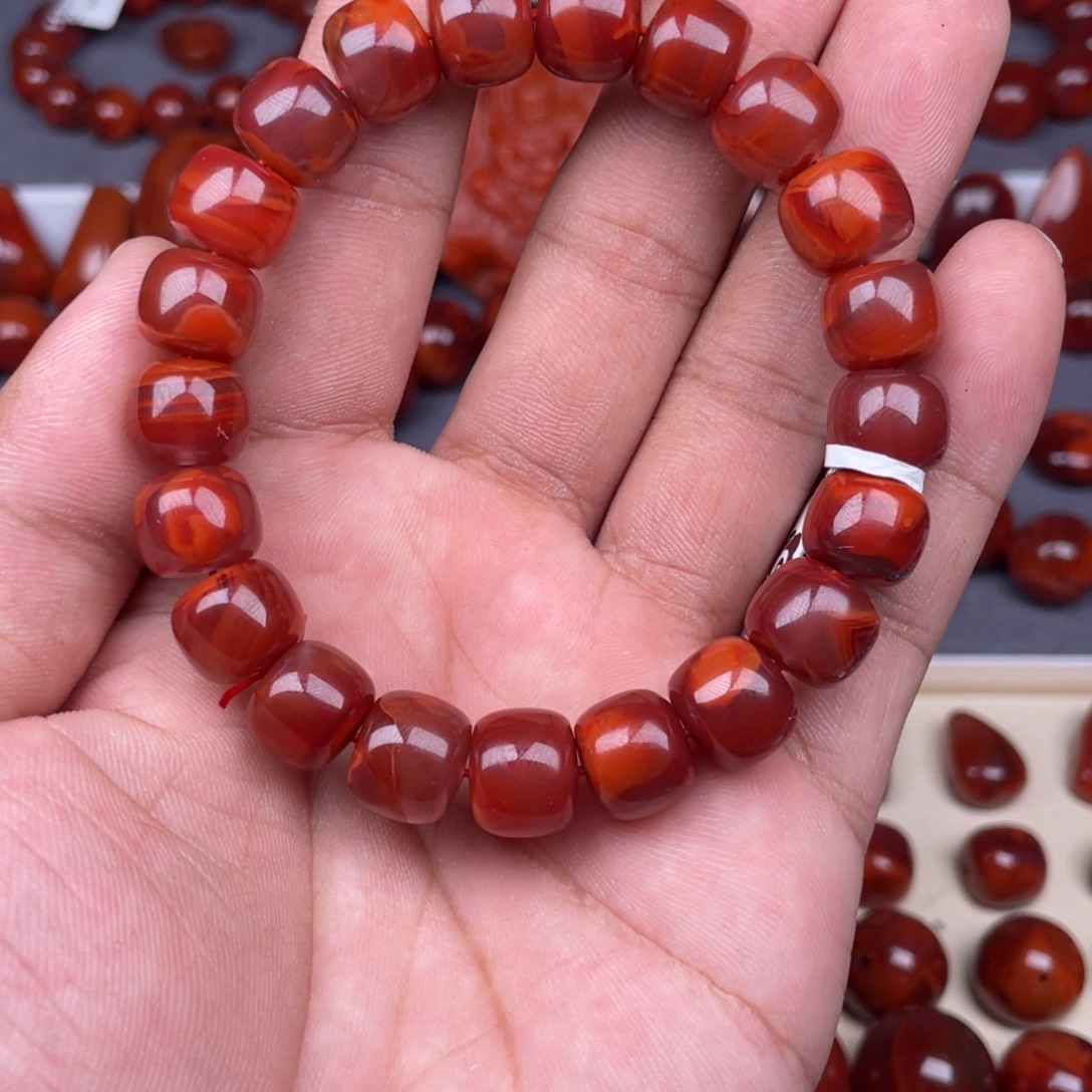 F****南红玛瑙未镶嵌瓦西南红老型手串11mm