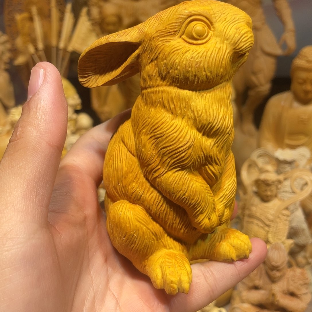 黄杨木小瑕疵大号兔子