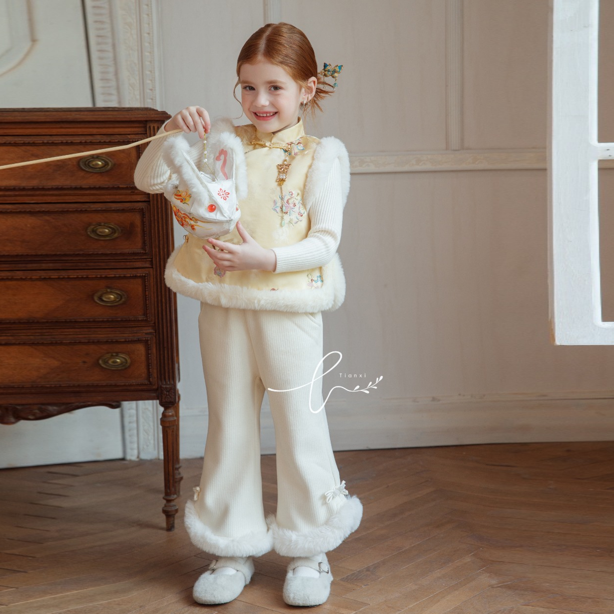 女童冬季中国风夹棉马甲三件套25新中式儿童女宝唐装微喇裤拜年服