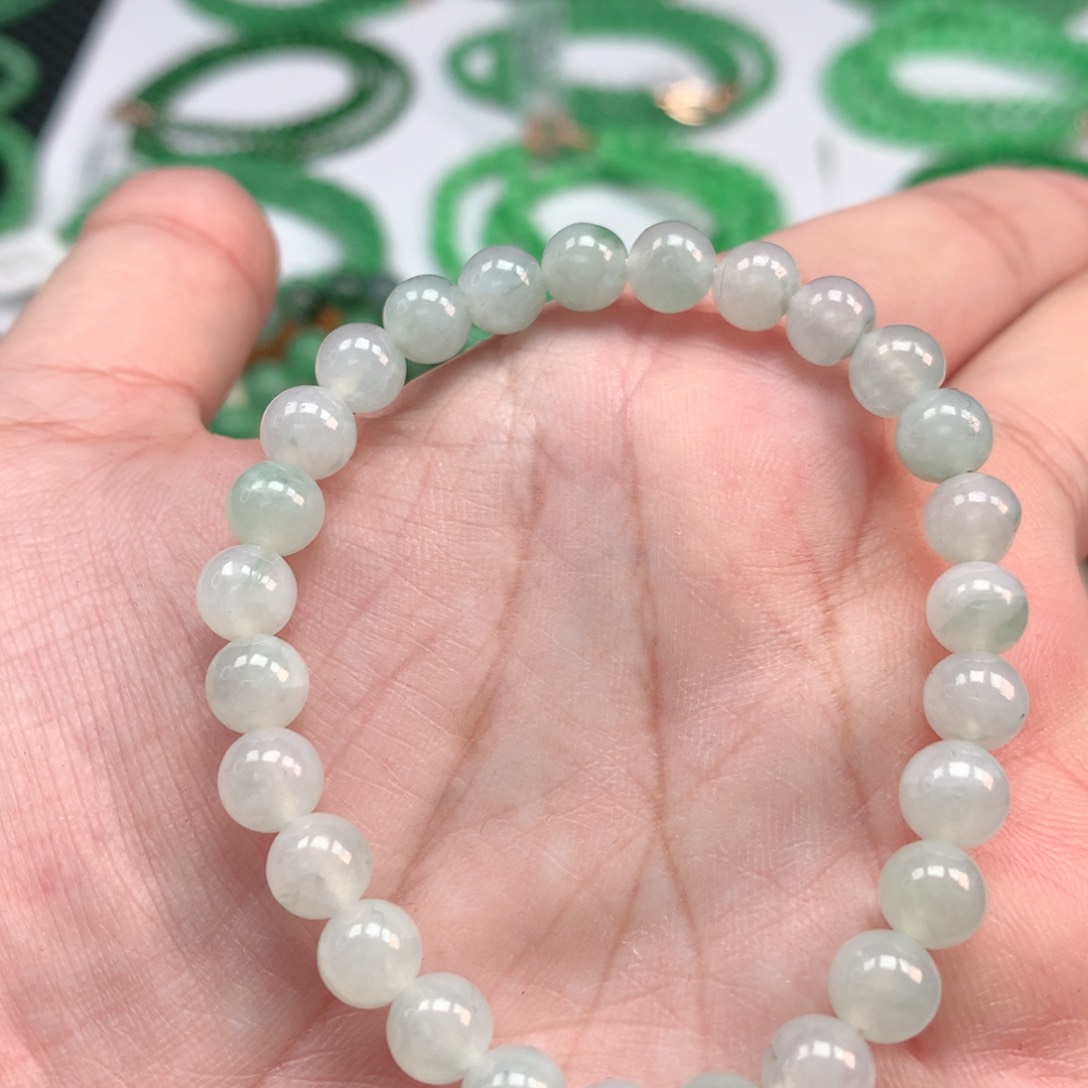 翡翠手链未镶嵌翡翠