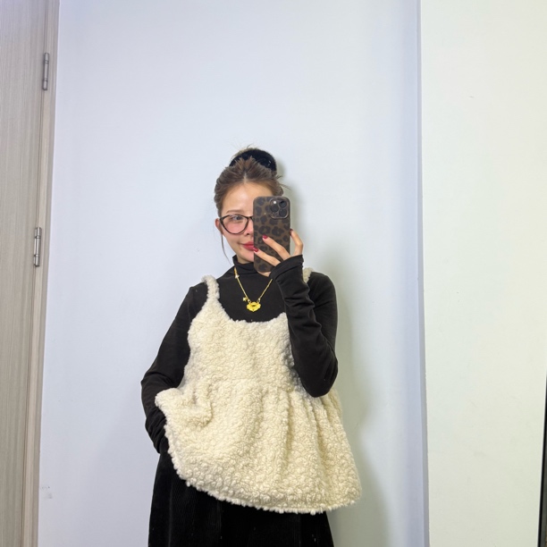 【San W】韩代通勤风女圈圈毛冬季吊带背心