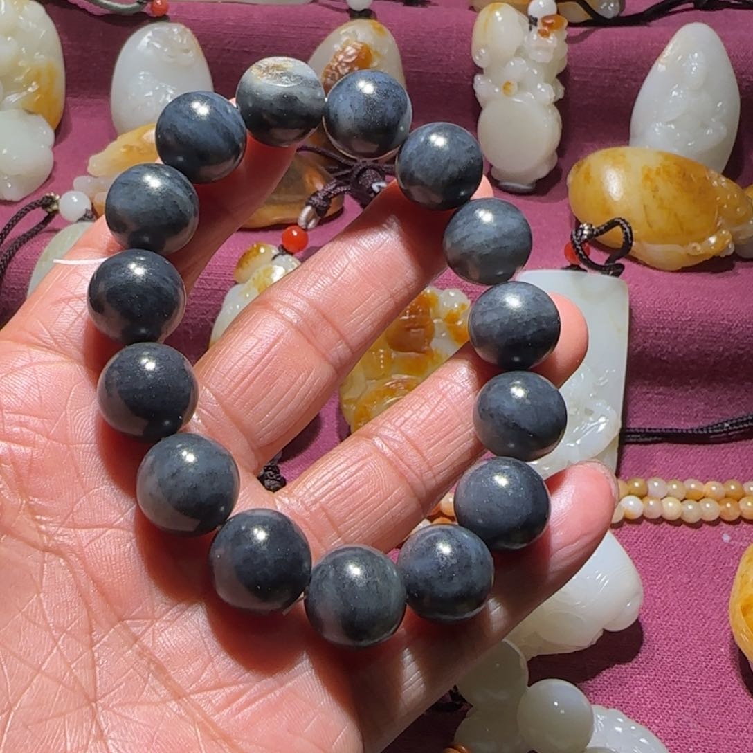 和田玉手链未镶嵌老*瓜