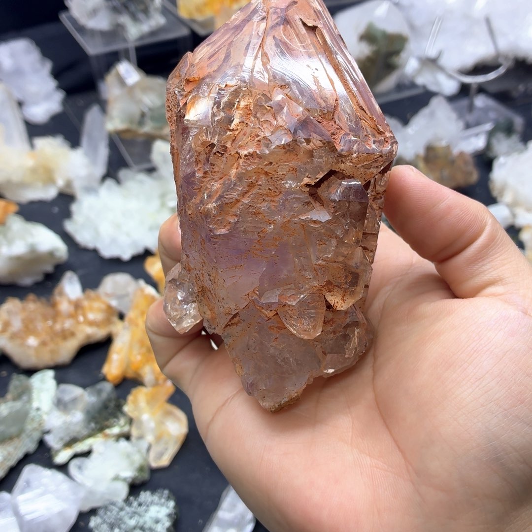 石材通体薰衣草红泥骸骨