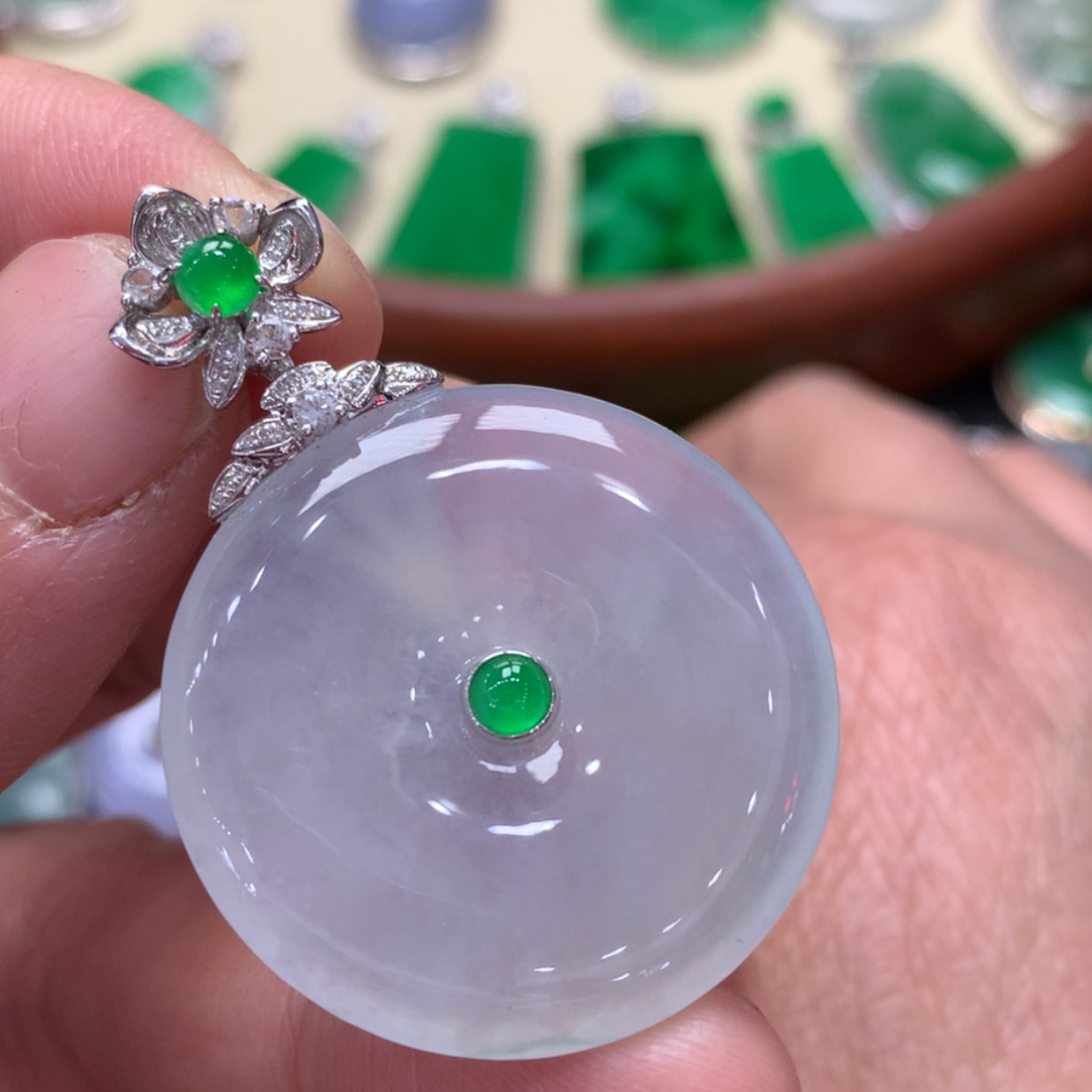 【闪购商品】翡翠颈饰18K金镶嵌平安扣