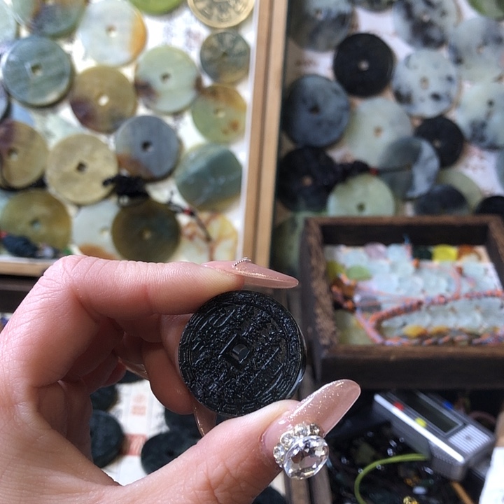 岫玉岫玉挂件未镶嵌