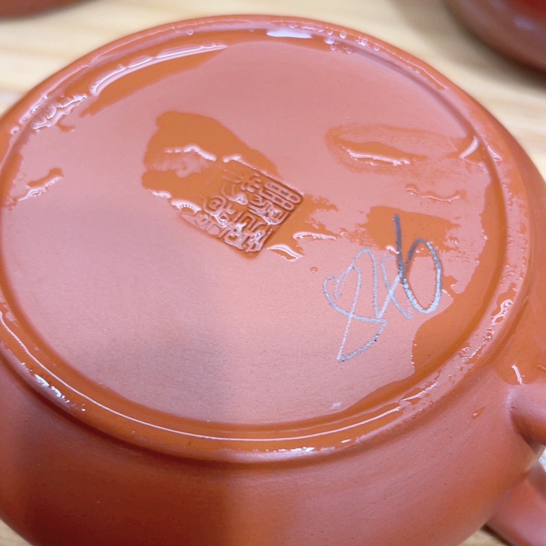 茶壶紫砂团*。第二把，明炉