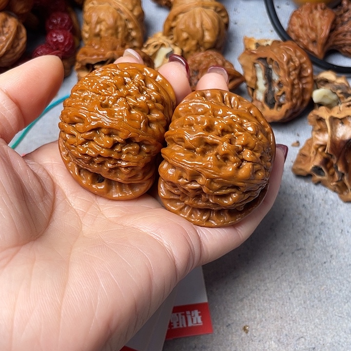 夜***色吊坠文玩核桃白狮子