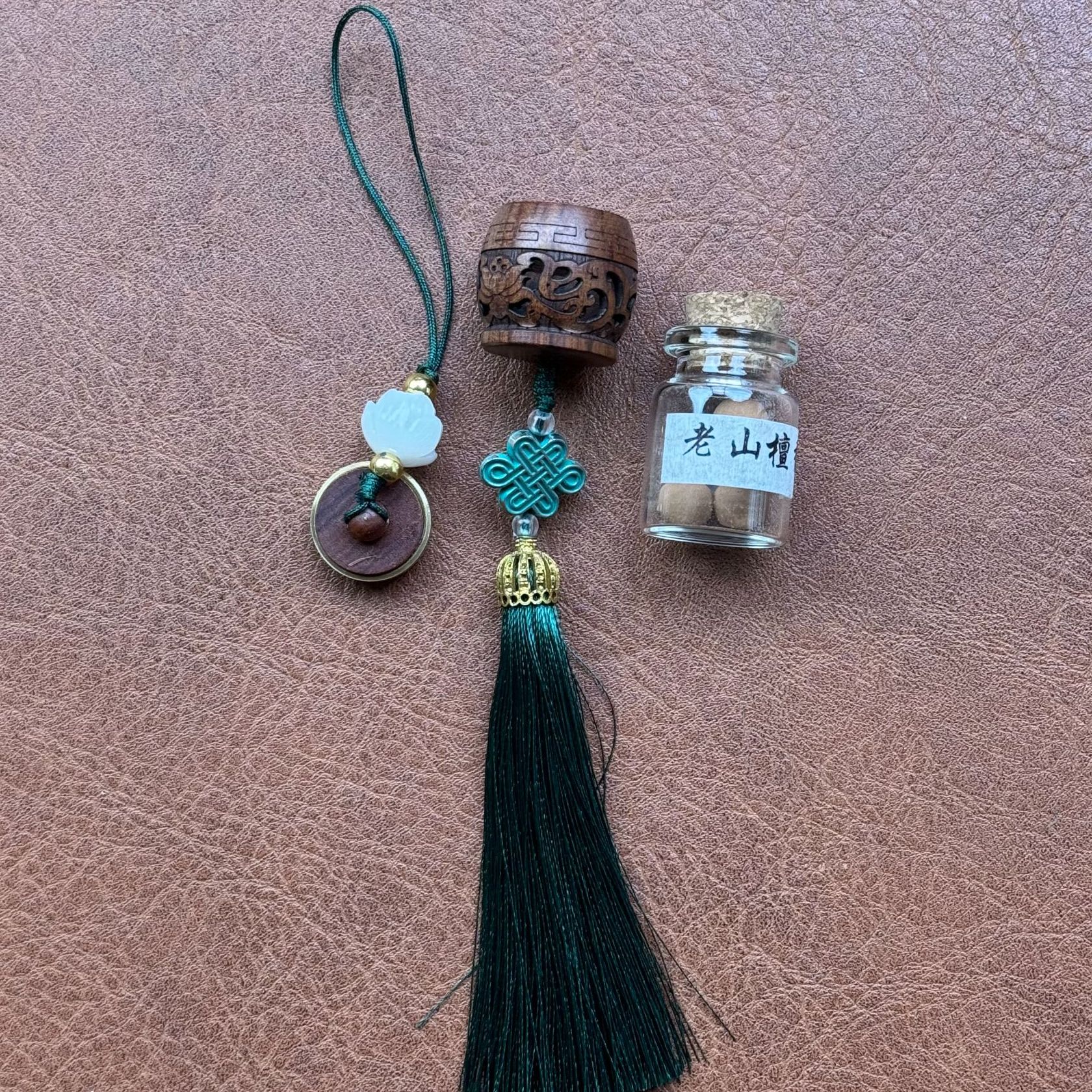 红玫宝鼓香囊(无礼盒)ZH191