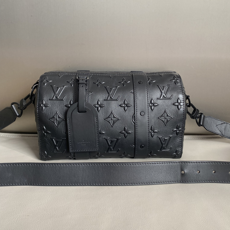 99新 LouisVuitton/路易威登 lv全皮浮雕Citykeepall斜挎包hws173