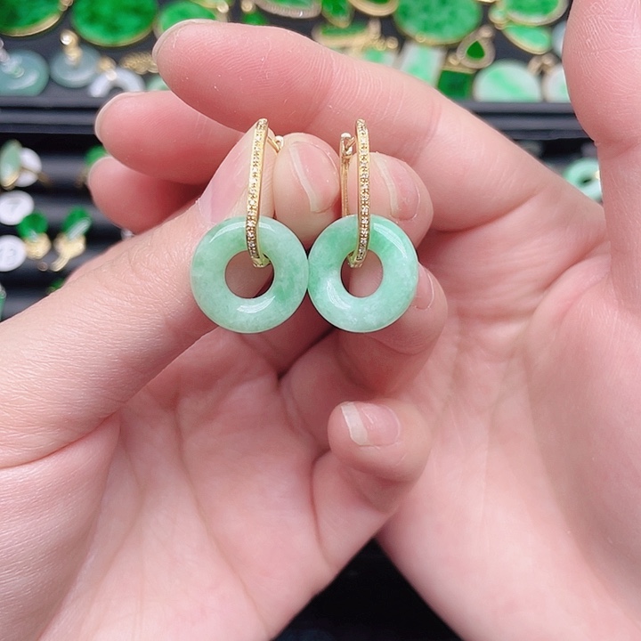 翡翠耳饰18K金镶嵌天然翡翠