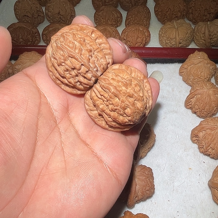 牛***兔木42磨盘狮子头。 