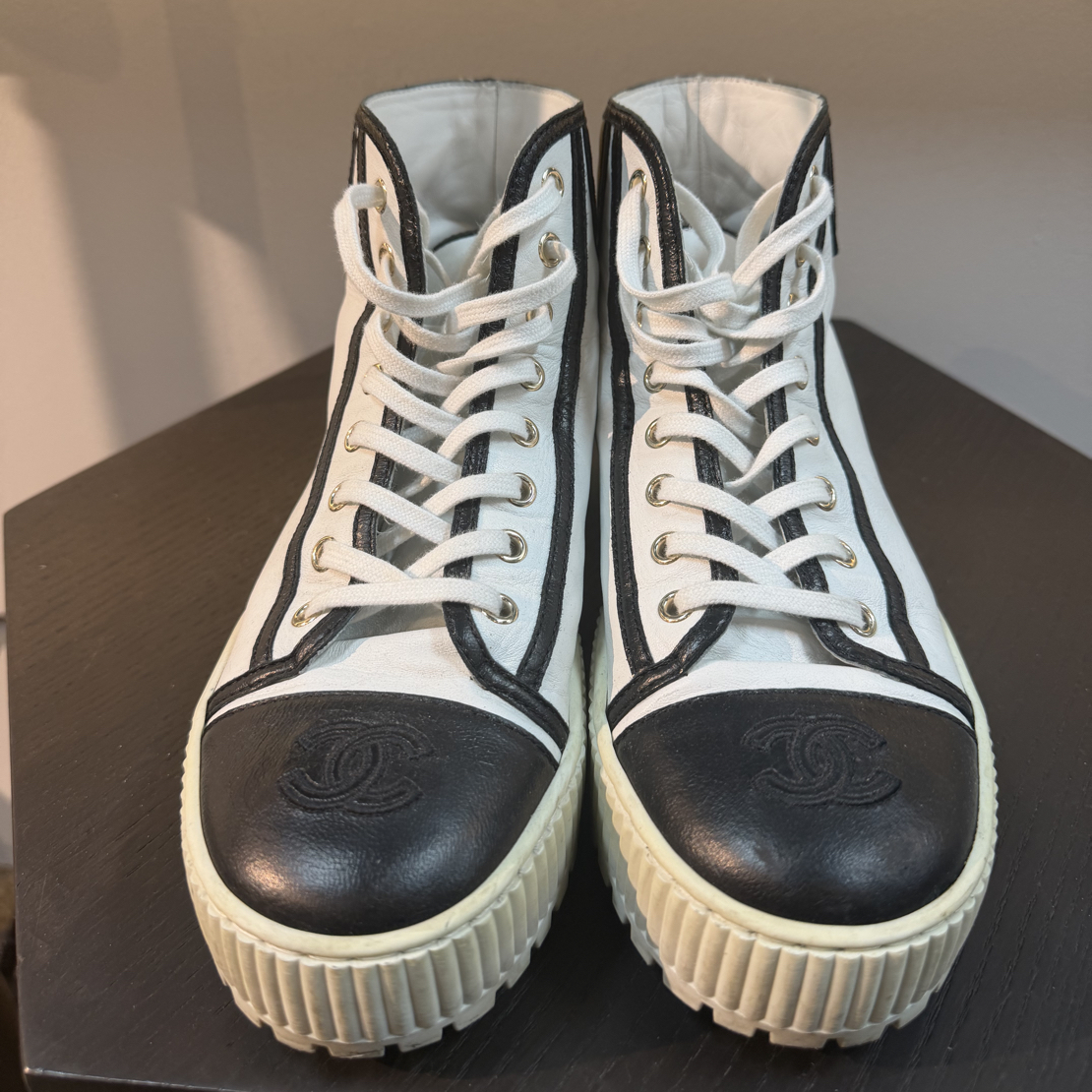 99新 Chanel/香奈儿 99新 夏季透气黑白拼接厚底短靴