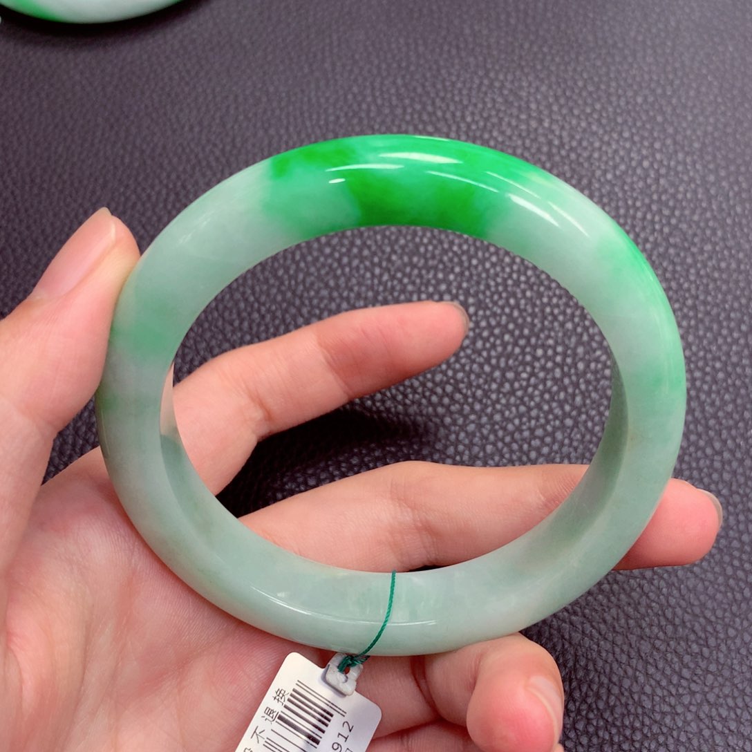 未镶嵌手镯翡翠翡翠