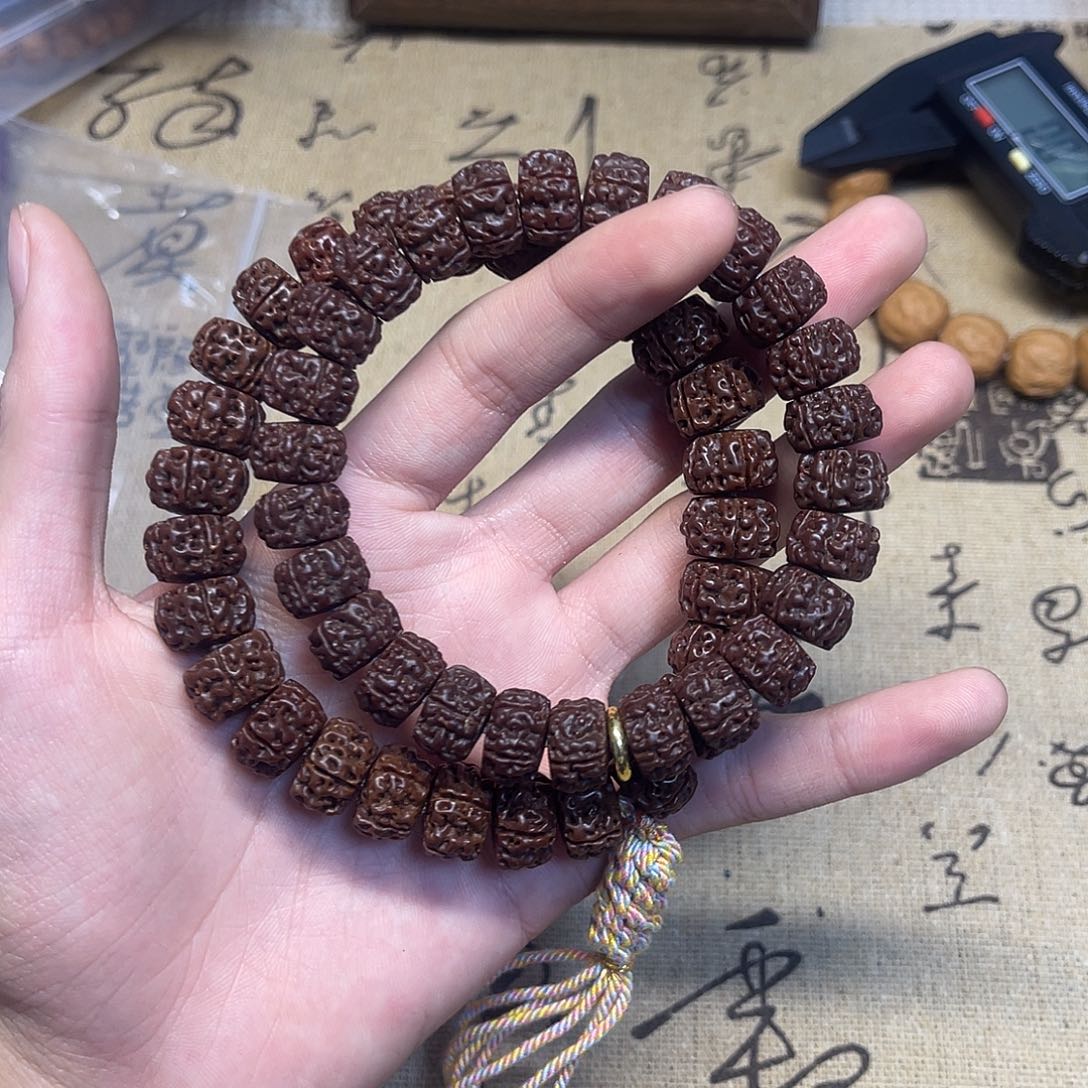 猴头核桃吊坠金刚