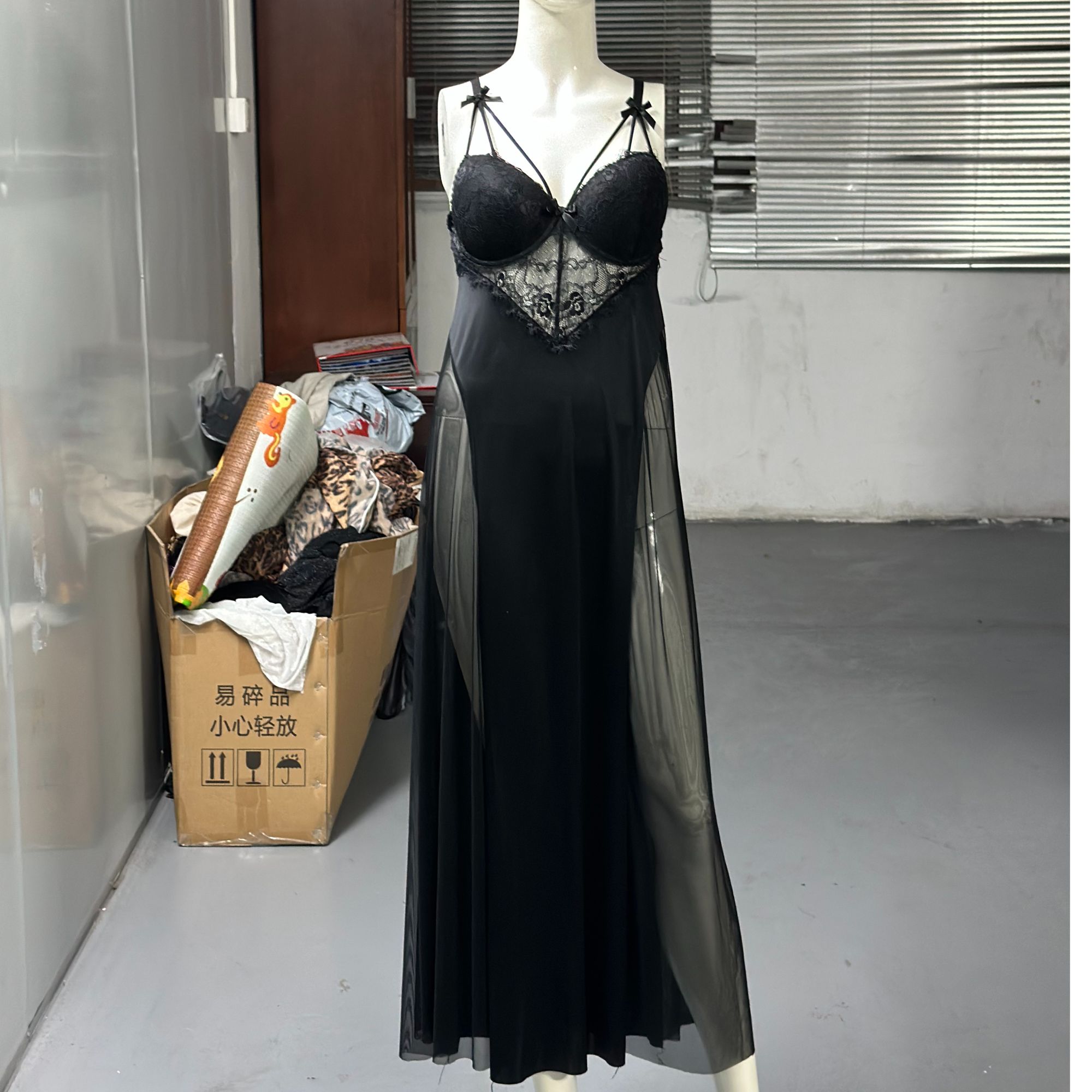 【大红定制】长裙胸美人，胸垫托胸遮肚显瘦，性感睡裙大码女法式