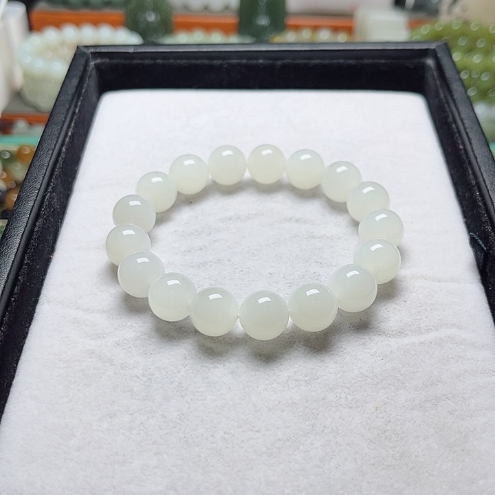 和田玉手串未镶嵌漂**姐