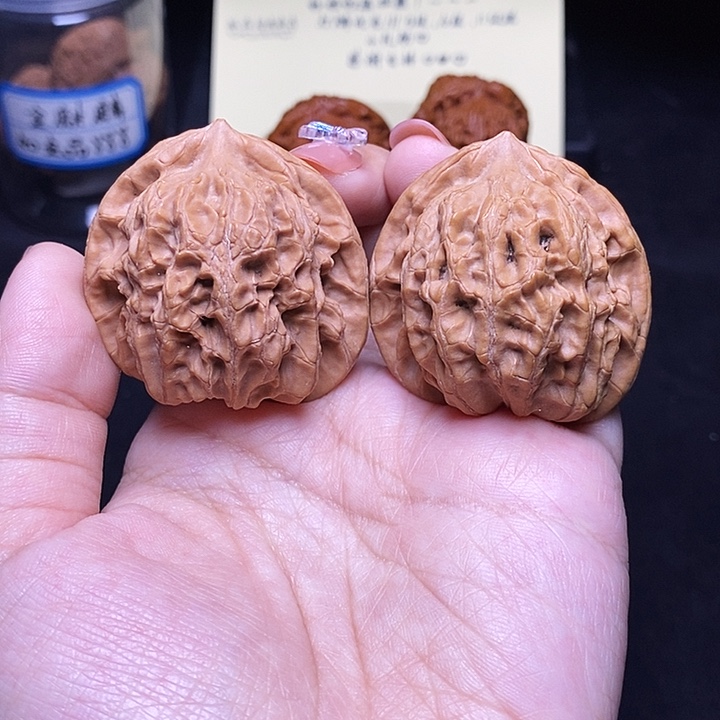 核桃把件41全品霞云岭178
