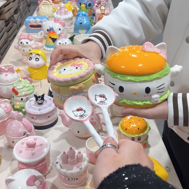 紫砂茶案这么多人在一起玩