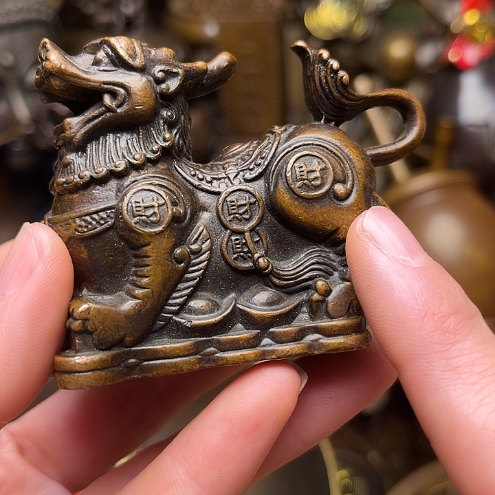精美铜器批发档口